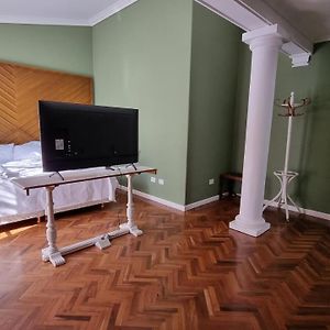 El Cerquero, Casa de Huéspedes